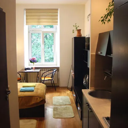 Anna, Center Krakau